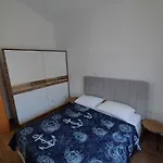 Bakran 아파트 로파르